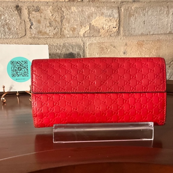 AUTHENTIC GUCCI RED LEATHER CONTINENTAL WALLET - Picture 2 of 15